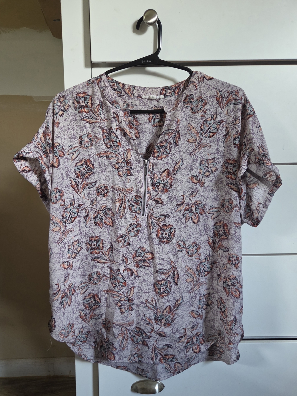 Maurices Lavender Floral Zip-Front Short Sleeve Blouse